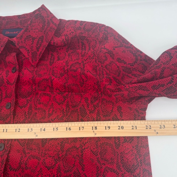 Denim Co Top Women Large Red Long Sleeve Button Up Snake Print Western Stretch - Picture 9 of 10